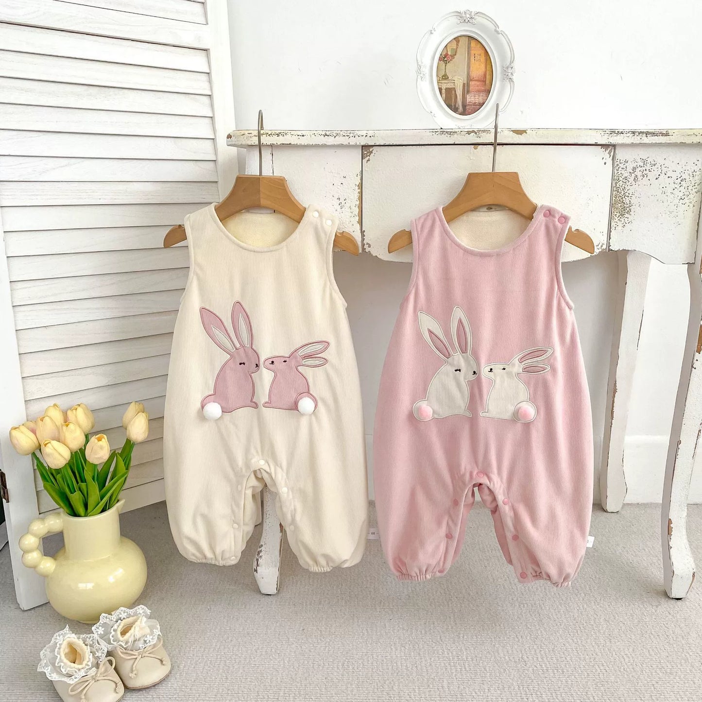 Spring and Autumn Baby Kids Girls Long Sleeves Fleece Top and Sleeveless Rabbits Pattern Overalls Clothing Set