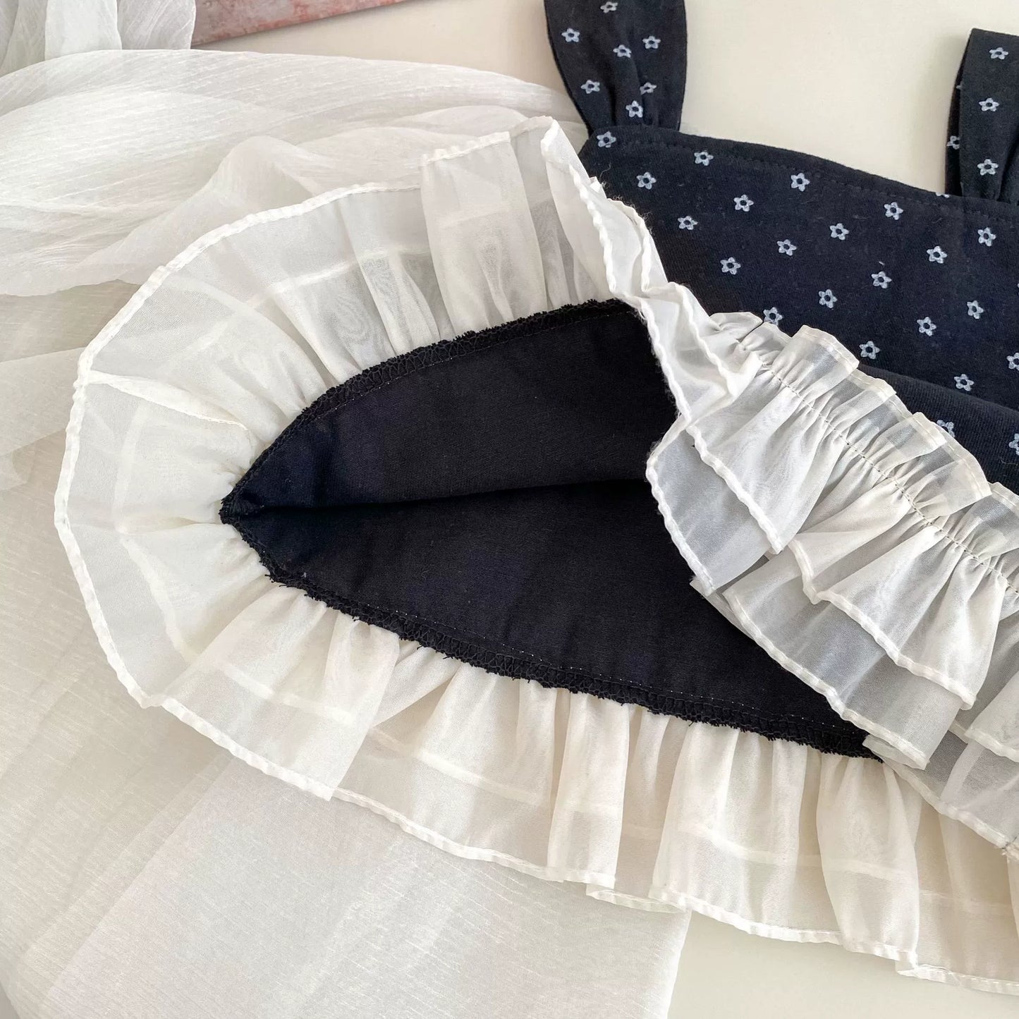 Spring and Autumn Baby Kids Girls Lace Trim Decorated Sleeveless Vest, Plain Long Sleeves Top and Pants Clothing Set