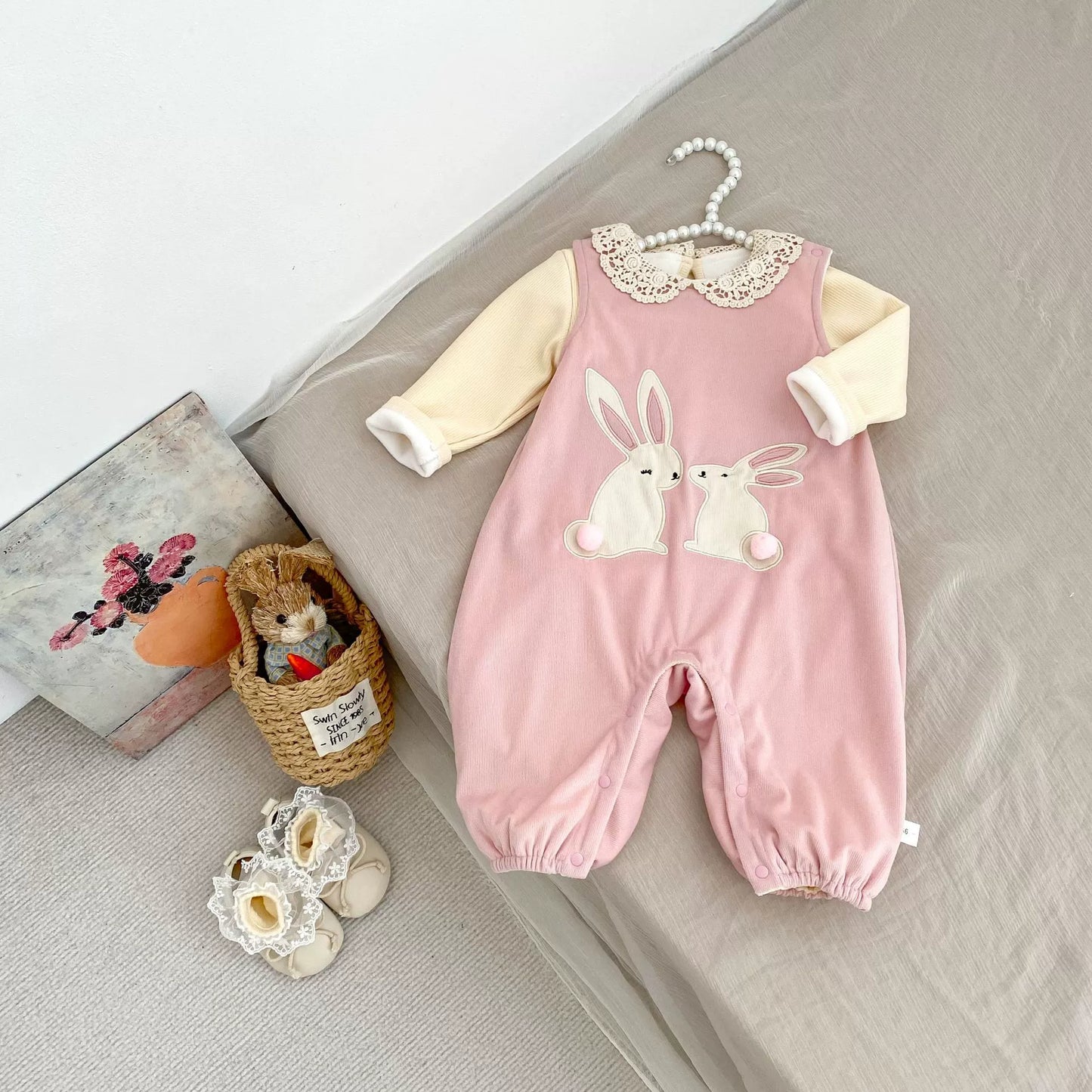 Spring and Autumn Baby Kids Girls Long Sleeves Fleece Top and Sleeveless Rabbits Pattern Overalls Clothing Set