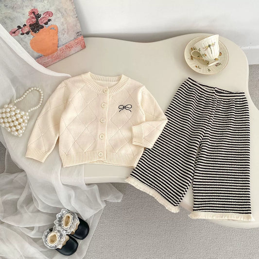 Spring and Autumn Kids Girls Argyle Pattern Long Sleeves Cardigan and Pants Clothing Set-0