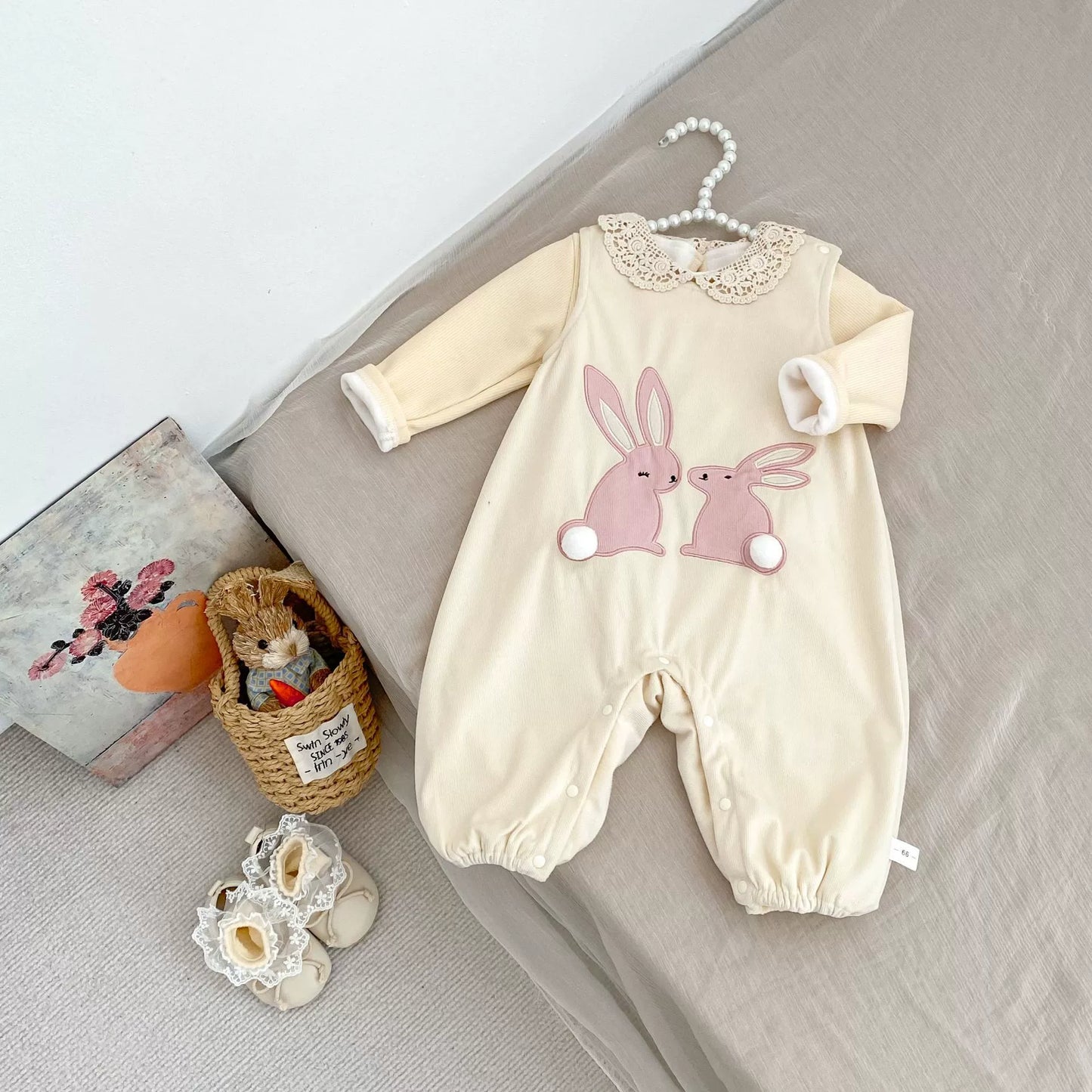 Spring and Autumn Baby Kids Girls Long Sleeves Fleece Top and Sleeveless Rabbits Pattern Overalls Clothing Set